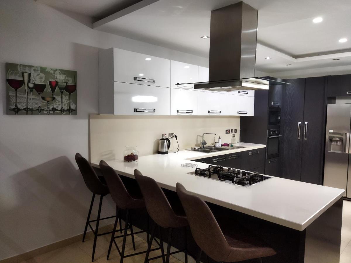 Duplex Penthouse With Swimming Pool Apartment