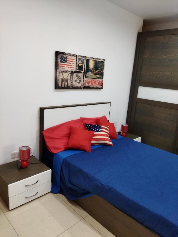 Duplex Penthouse With Swimming Pool * Xghajra
